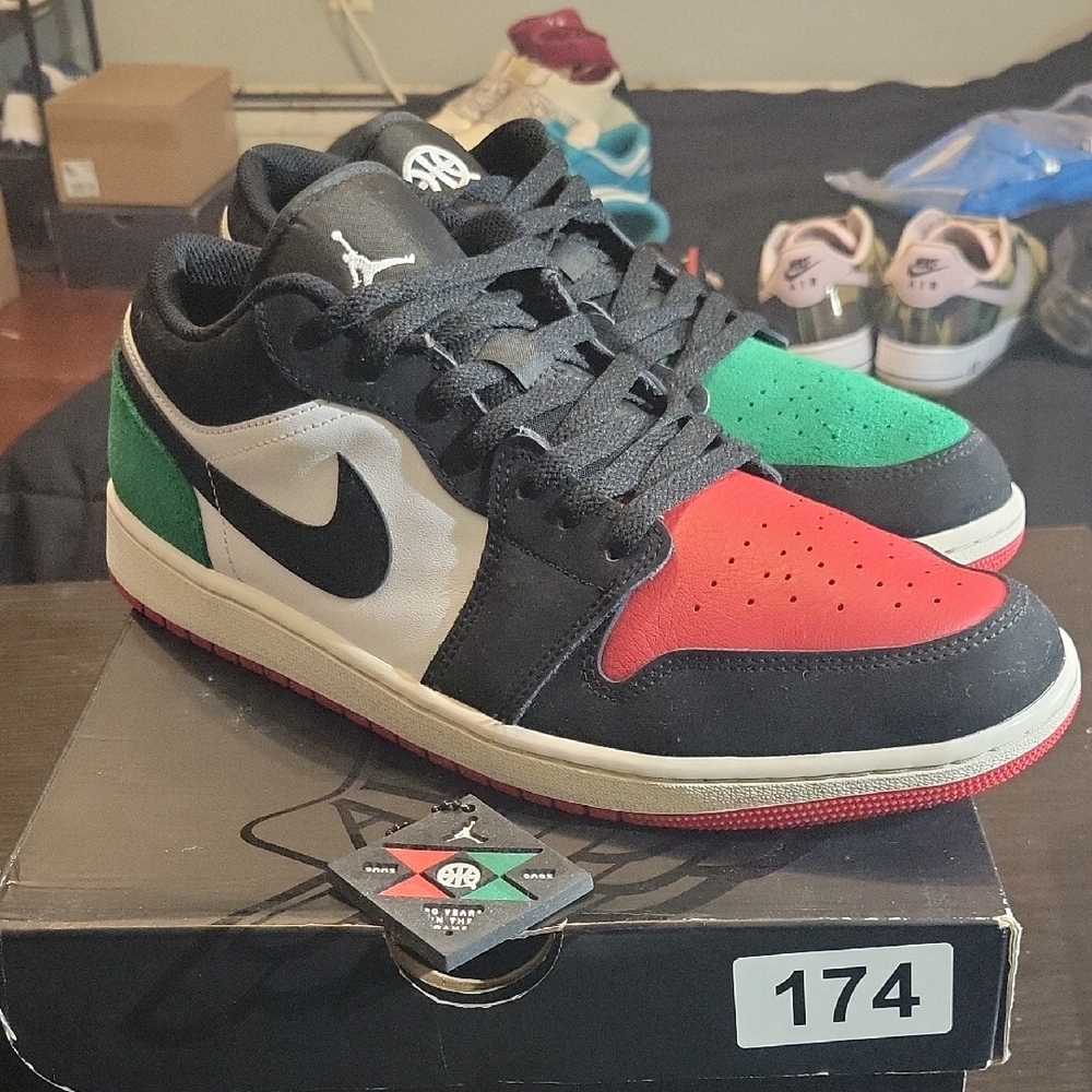 Air Jordan 1 Low "Quai 54" (2023) Mens 12 EUC W/Box & Hangtag - Picture 3 of 11